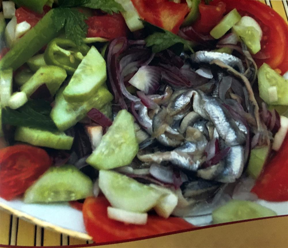 Hamsi Salatası.jpg